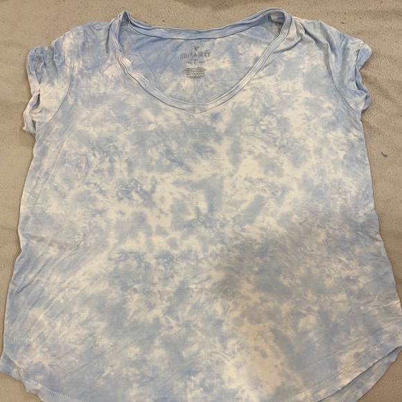 Tops - Picture 3 of 16